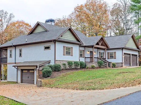 202 Fox Lake Rd, Blairsville, GA 30512