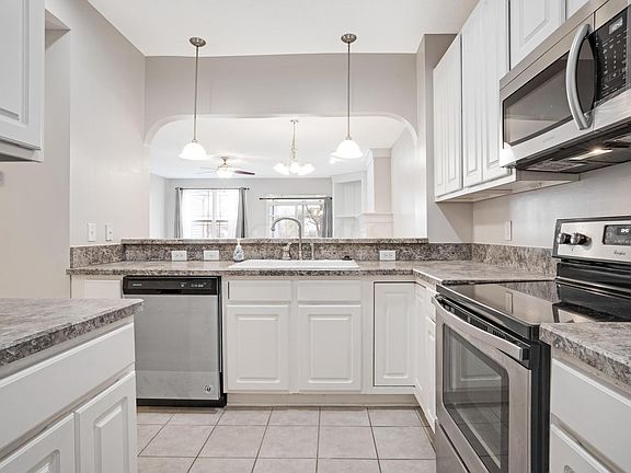 4th image of 8102 Artisan Way