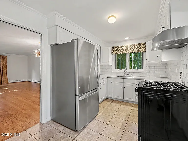 20 Meyer Pl — Photo 7