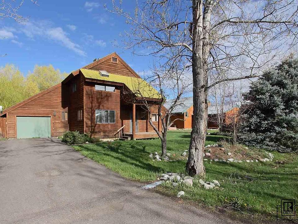 1st image of 733 Pamela Ln