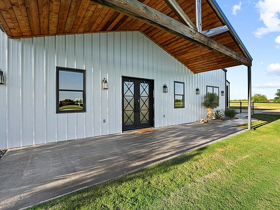 5th image of 435 Timber Ridge Lake Rd