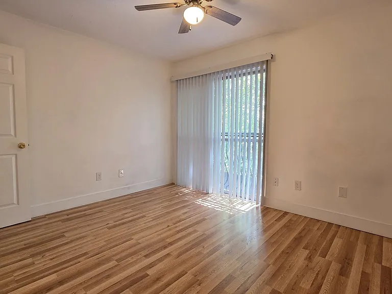 1700 SW 16th Ct #B24 — Photo 11