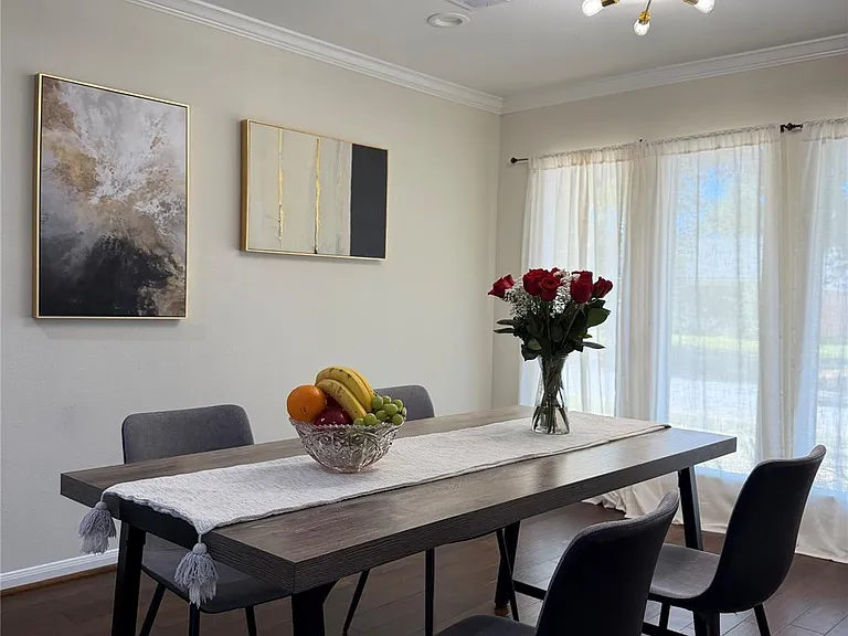 5534 Loch Lomond Dr — Photo 10