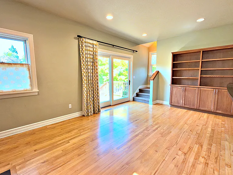 1827 N Skidmore St — Photo 31