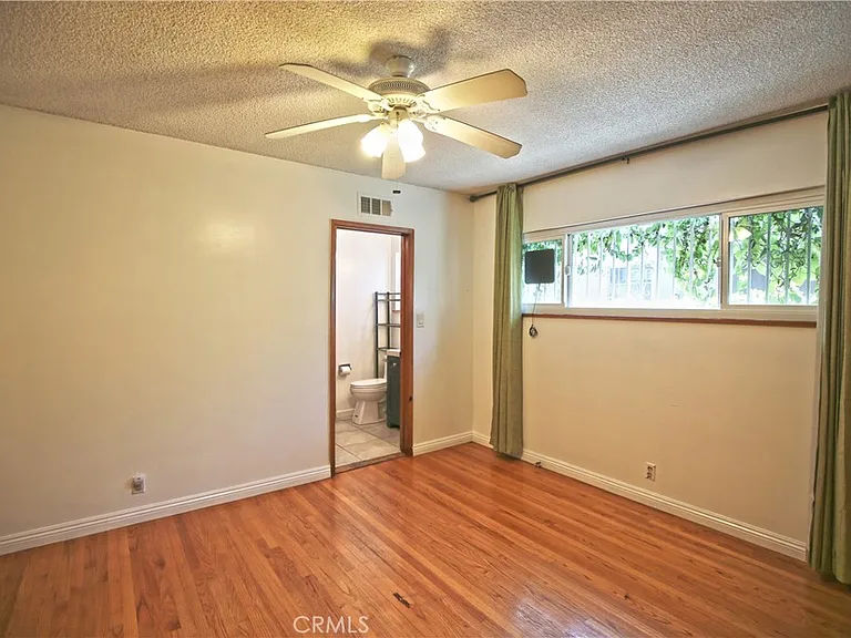 4851 Willmonte Ave — Photo 7