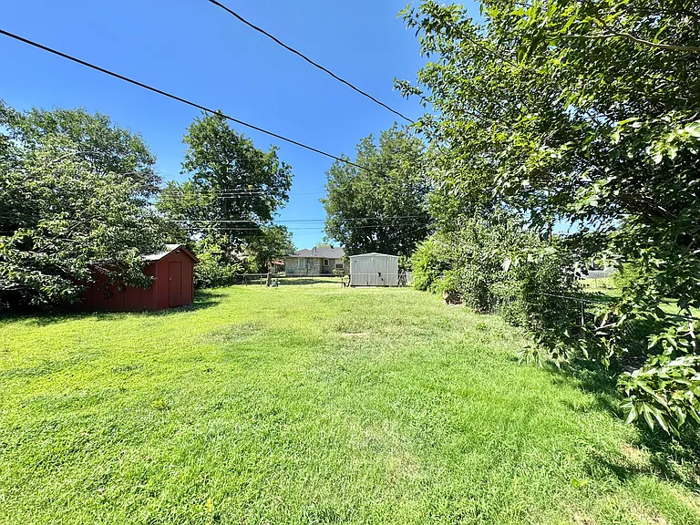 252 E Coe Dr — Photo 27