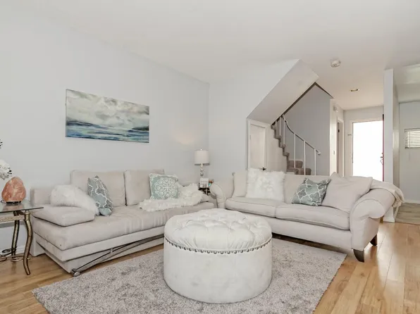 3525 Lebon Dr Unit A, San Diego, CA 92122