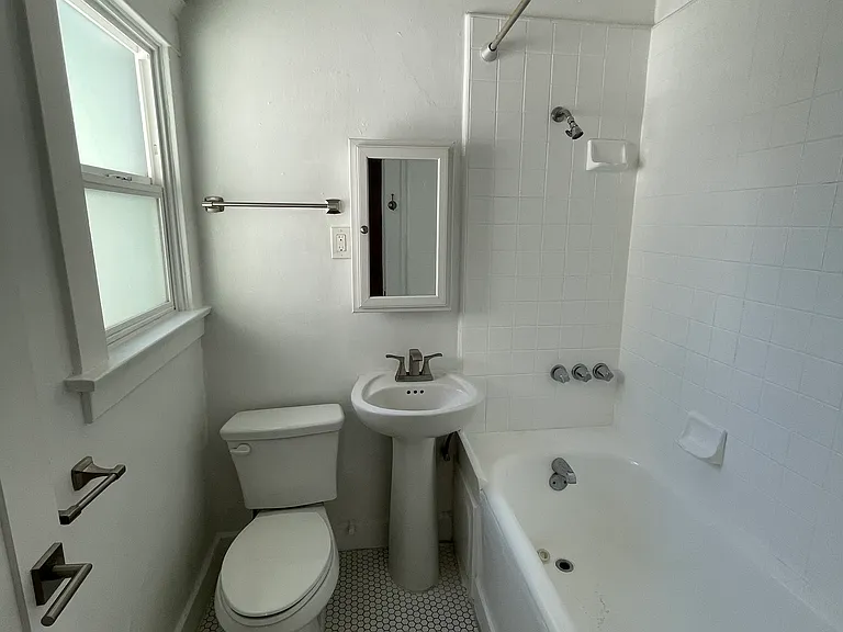 1026 E Broadway #1038 — Photo 10
