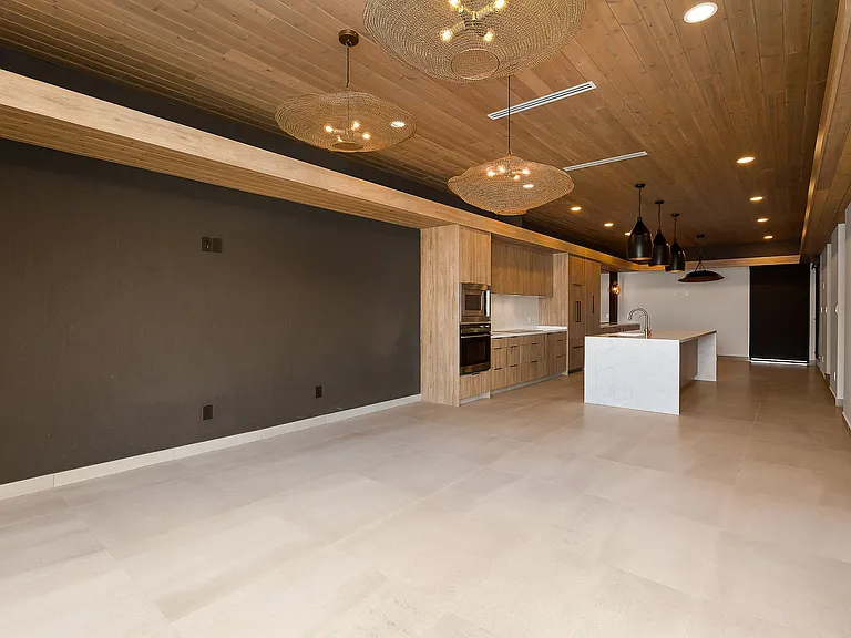 4613 N Juniper Cir #A — Photo 7
