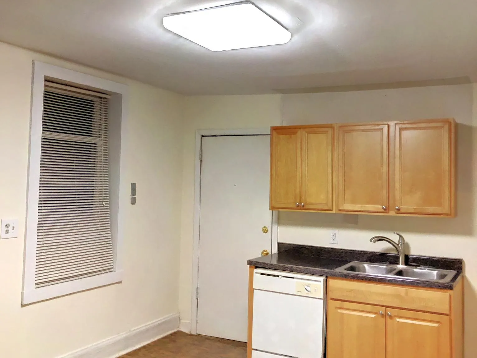 2 bed, $1,800 — Photo 4