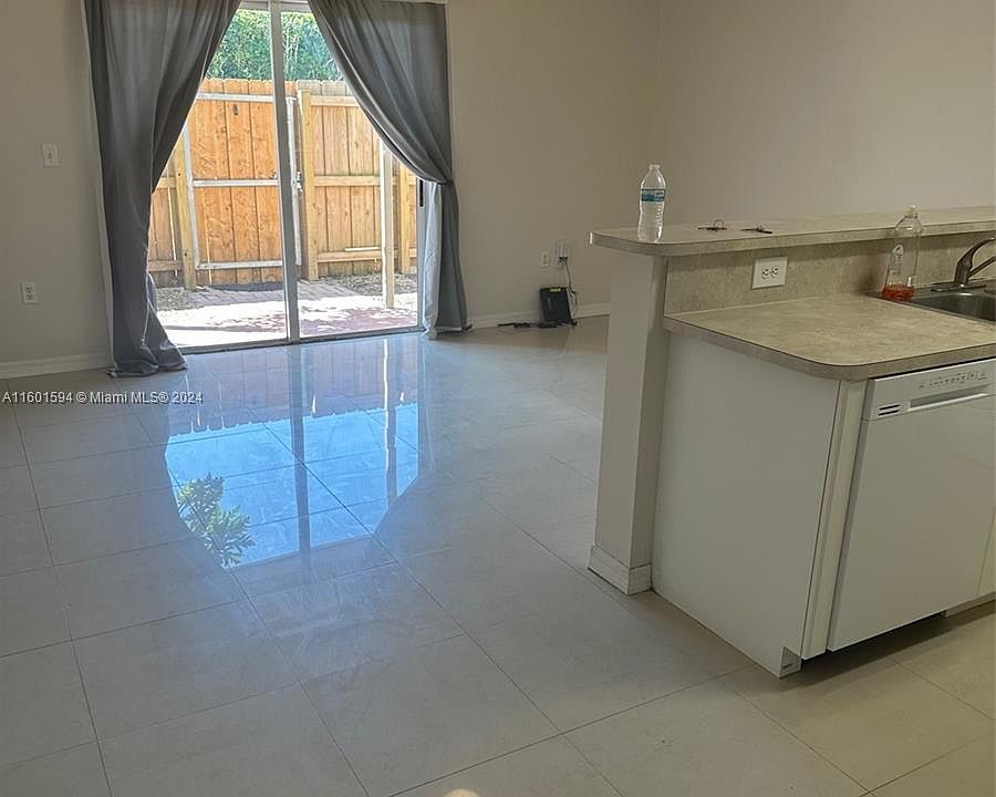1st image of 2310 SE 23rd Ave #2310