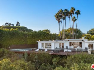 10134 Angelo View Dr, Beverly Hills, CA 90210