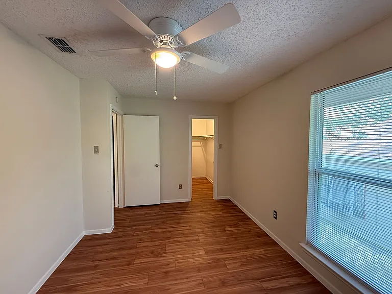 4520 Depew Ave — Photo 21