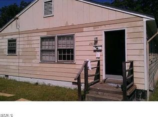 2305 Oakland Pl, Richmond, VA 23224