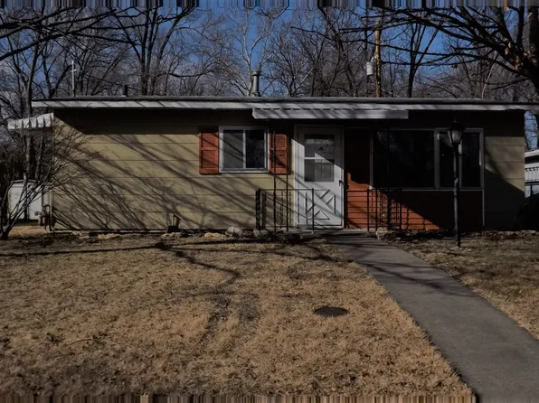 1617 Powers St, Lawrence, KS 66044