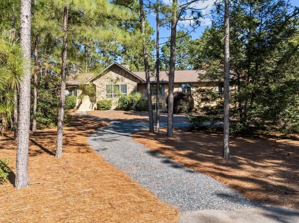 165 Safford Court, Pinehurst, NC 28374