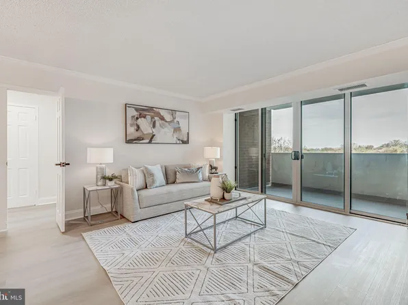 4601 N Park Ave APT 1012, Chevy Chase, MD 20815