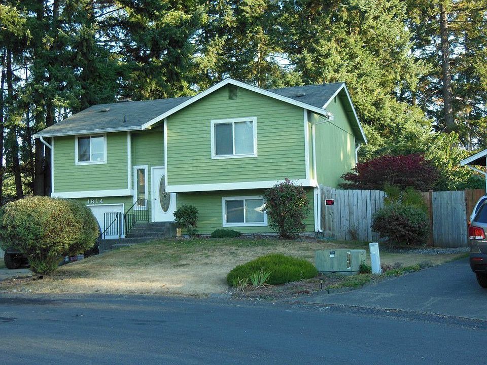 1st image of 1614 207th Street Ct E