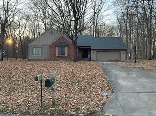 1001 Manorwood Dr, Logansport, IN 46947