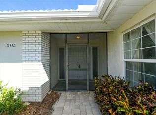 5115 Canterbury Dr, Sarasota, FL 34243