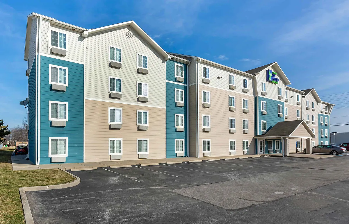 Exterior - Cleveland - Avon