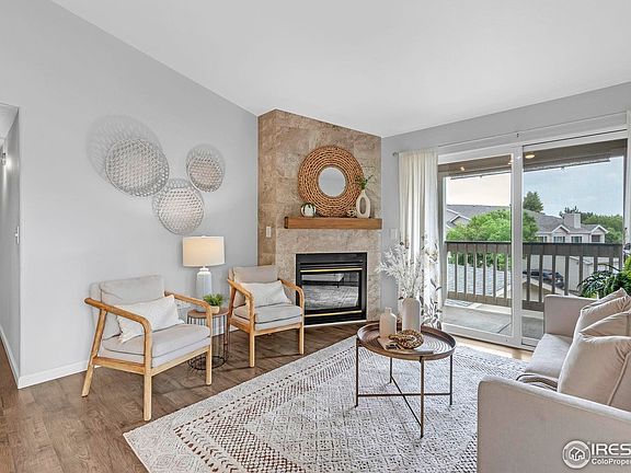 2nd image of 1120 Opal St #202