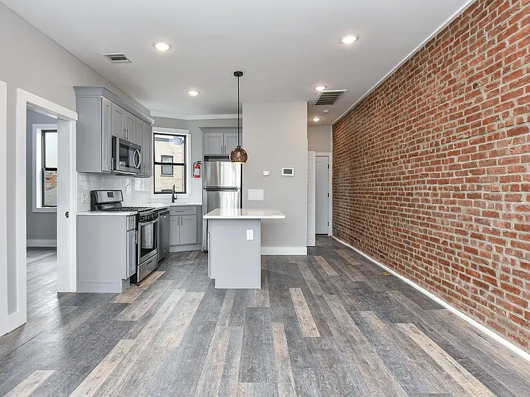 30 63rd St #2R — Photo 6