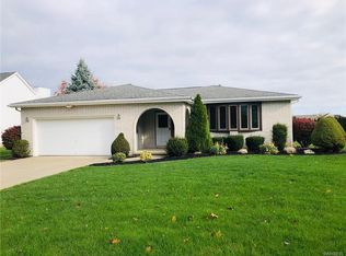 5535 Rogers Rd, Hamburg, NY 14075