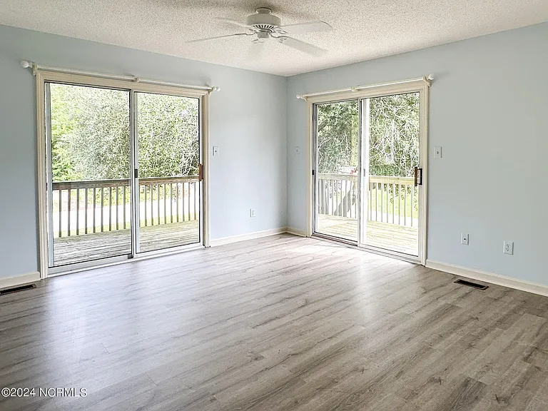 7301 Sound Dr #EAST — Photo 13