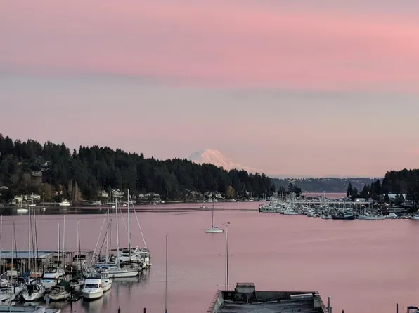 8915 Franklin Ave, Gig Harbor, WA 98332