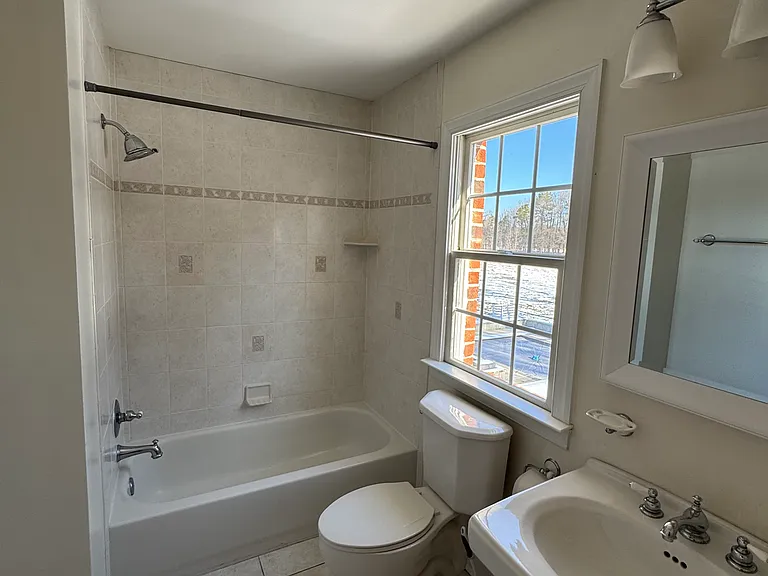 11238 Lake Shore Ct — Photo 13
