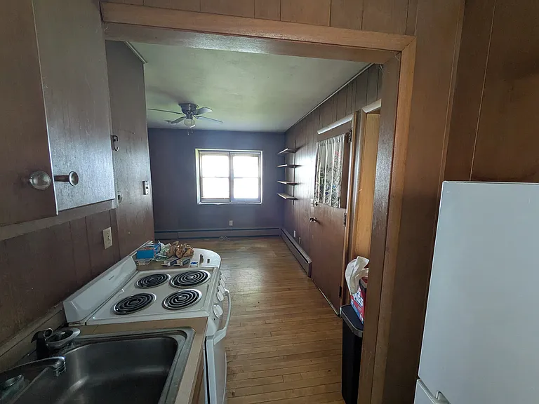 1120 Chandler St #4 — Photo 2
