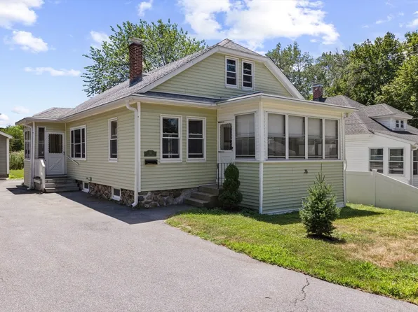 36 Perley Rd, North Andover, MA 01845
