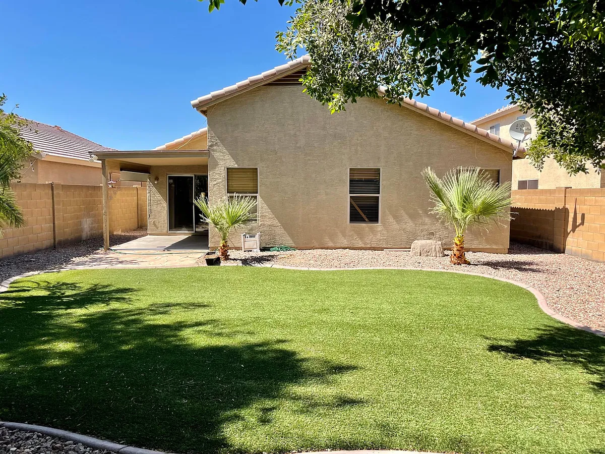 Building Photo - 2617 E Fawn Dr