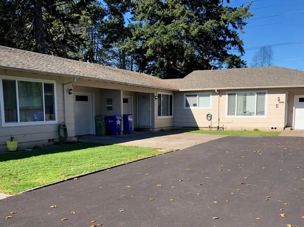 1700 N Davis St, Cornelius, OR 97113