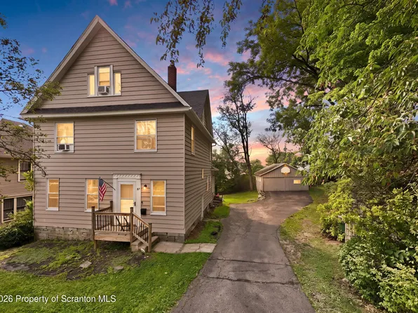 107 Claremont Ave, Clarks Summit, PA 18411