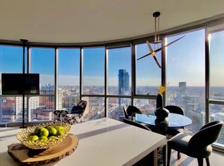 800 W Madison St #3C, Chicago, IL 60607
