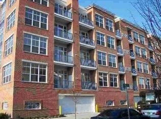 3 Greenwich Dr #104, Jersey City, NJ 07304
