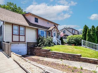 129 Lawrence St, Fords, NJ 08863