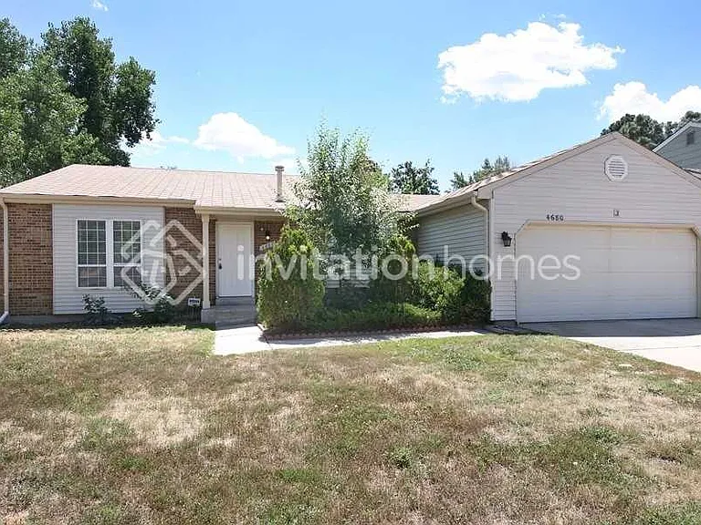 4680 Crown Blvd — Photo 1