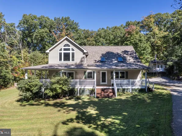 1827 Benedict Rd, Westminster, MD 21157