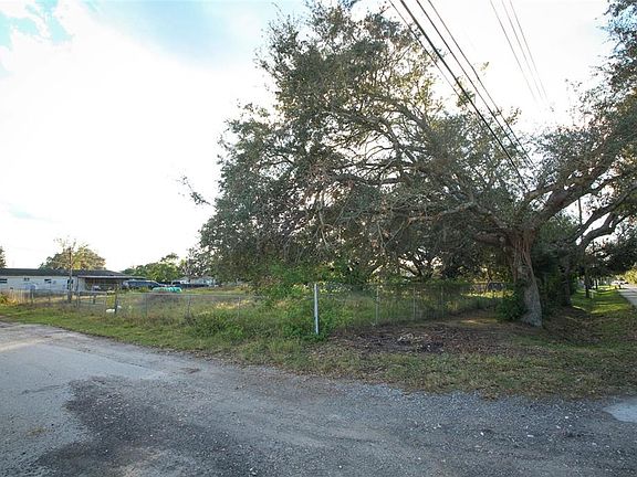 2nd image of 9506 HOENSTINE AVENUE