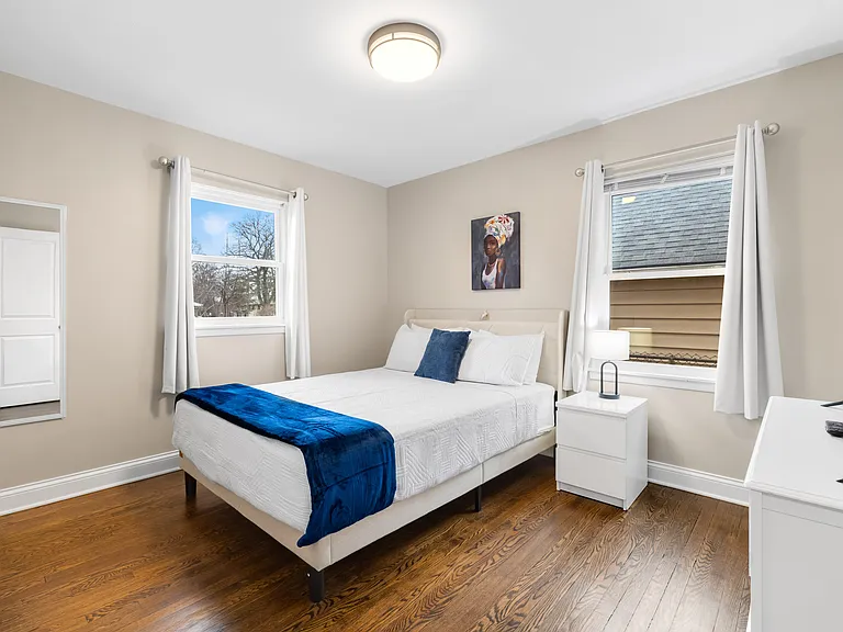 424 W Avery St — Photo 17
