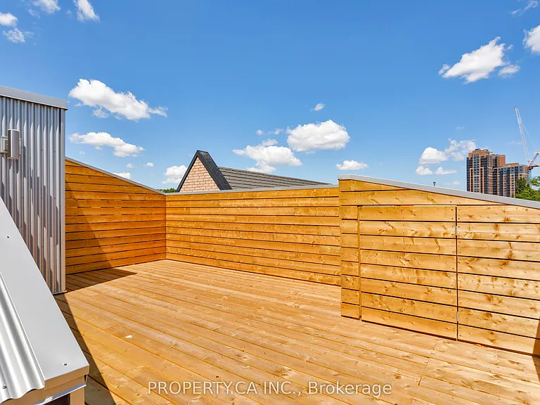 301 Keele St #2 — Photo 33