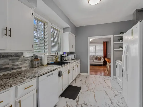 (undisclosed Address), Memphis, TN 38107