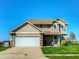 9303 Wilson St, West Des Moines, IA 50266