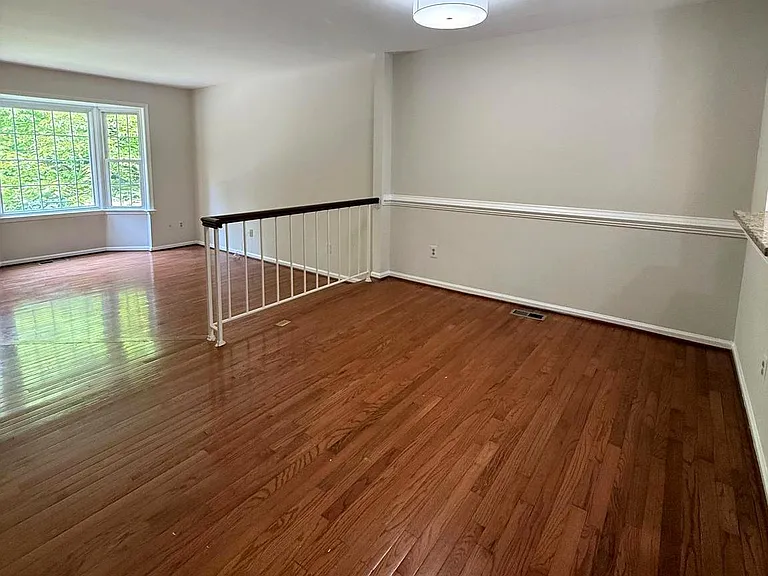 8442 Springfield Oaks Dr — Photo 5