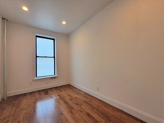 5th image of 14 E 105th St #99