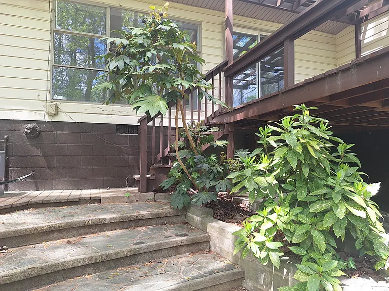E Campbellton St — Photo 18