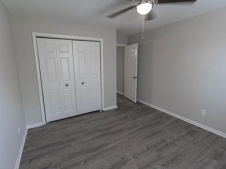 1923 Mirtle Grove Ct — Photo 27
